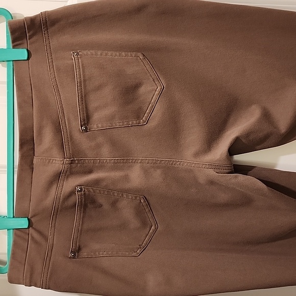 2 pairs Style & Co cropped leggings - Picture 6 of 6